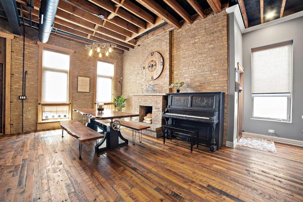 Chicago Mid-Century Gem Steps From United Center Villa Ngoại thất bức ảnh