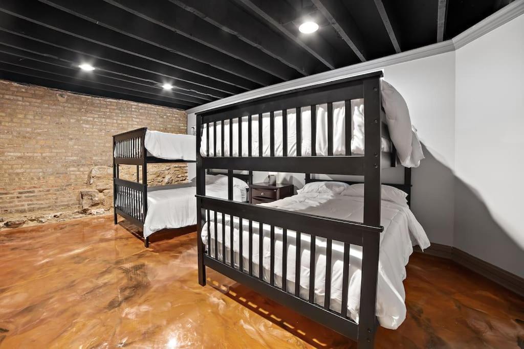 Chicago Mid-Century Gem Steps From United Center Villa Ngoại thất bức ảnh