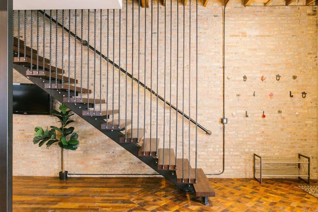 Chicago Mid-Century Gem Steps From United Center Villa Ngoại thất bức ảnh